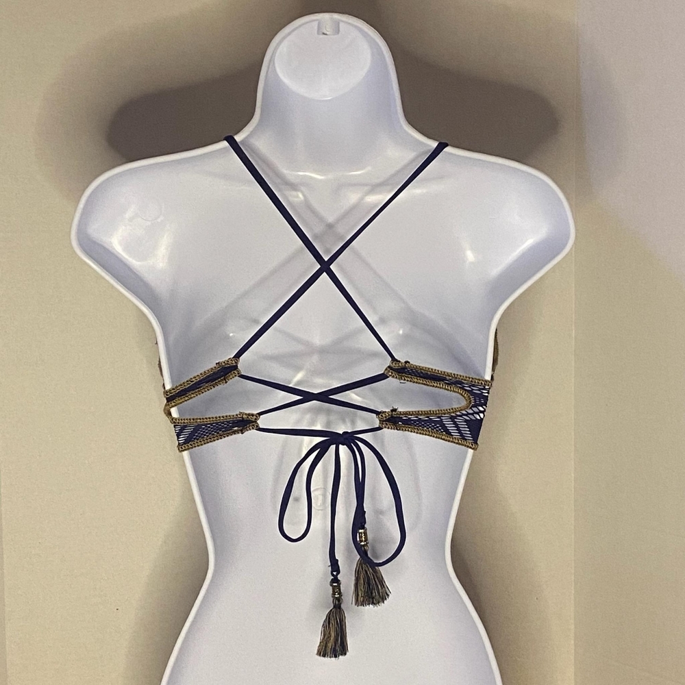 NEW BECCA Wanderlust Crochet Bralette Bikini Top - Picture 5 of 6